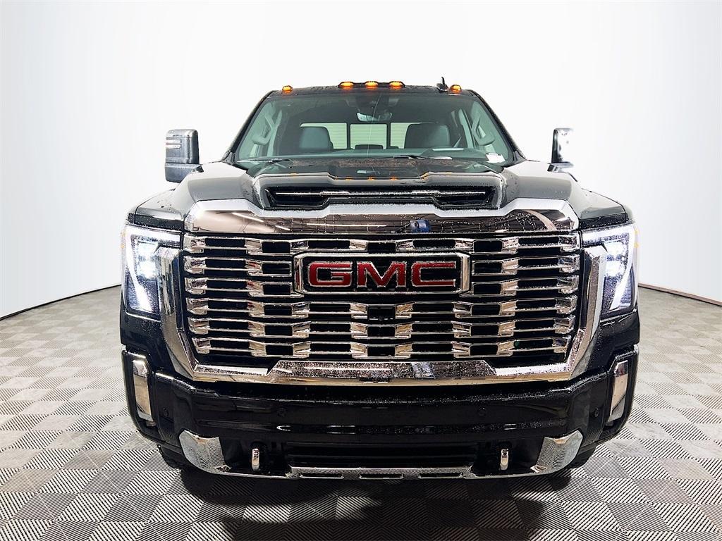 new 2025 GMC Sierra 3500 car, priced at $85,360