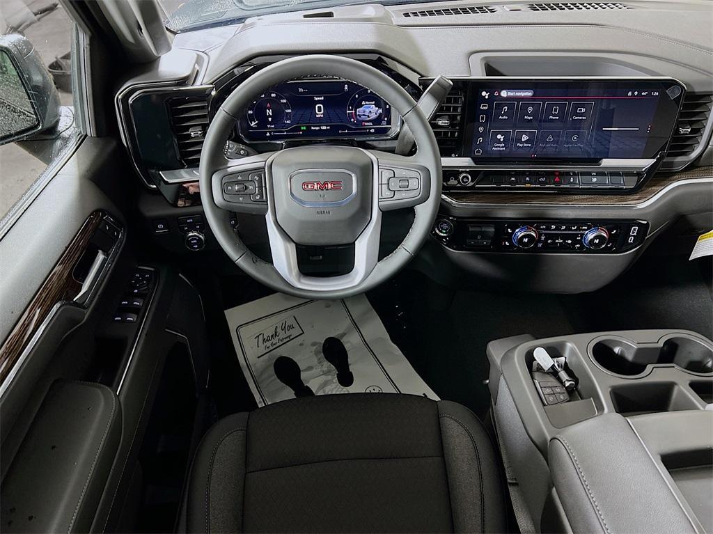 new 2025 GMC Sierra 1500 car, priced at $47,390