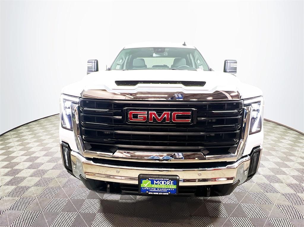 new 2025 GMC Sierra 3500 car, priced at $61,170