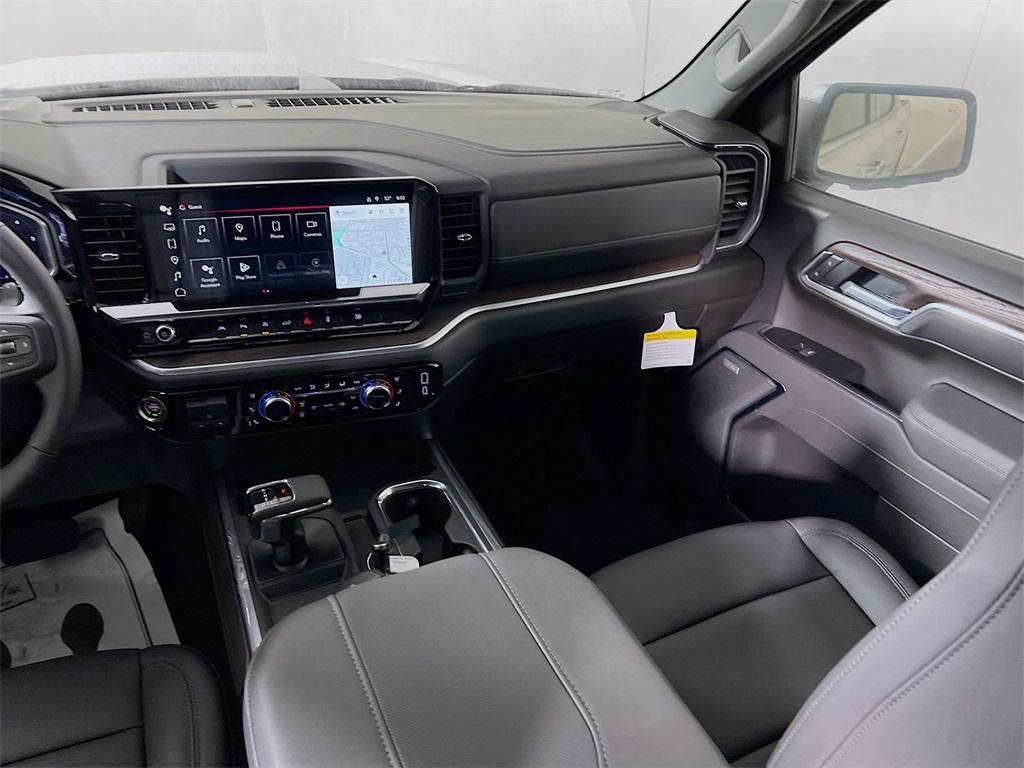 new 2026 GMC Sierra 1500 car, priced at $60,925