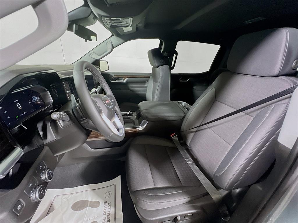 new 2026 GMC Sierra 1500 car, priced at $58,325