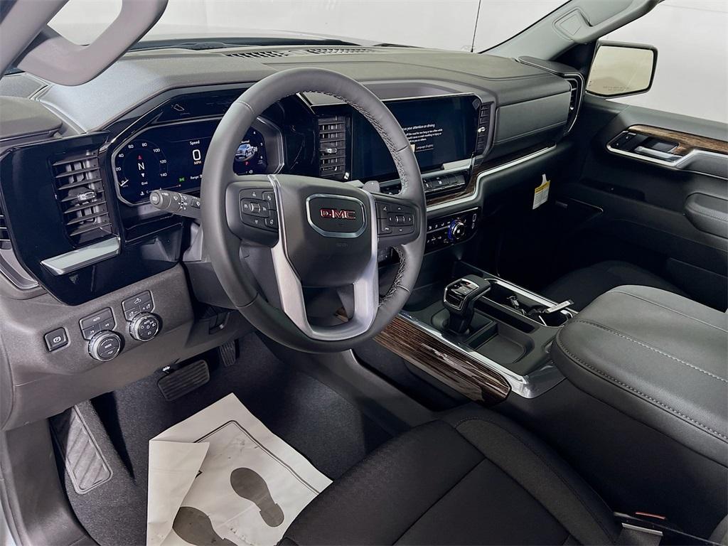new 2026 GMC Sierra 1500 car, priced at $58,325