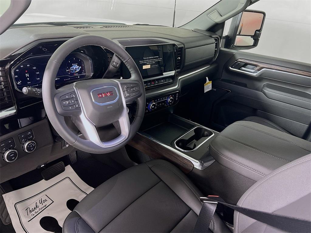 new 2025 GMC Sierra 3500 car, priced at $77,320