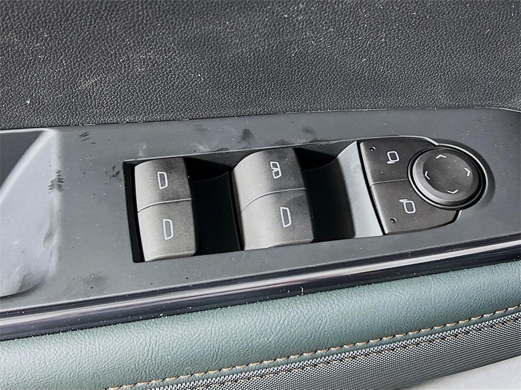 new 2025 GMC Acadia car, priced at $58,935