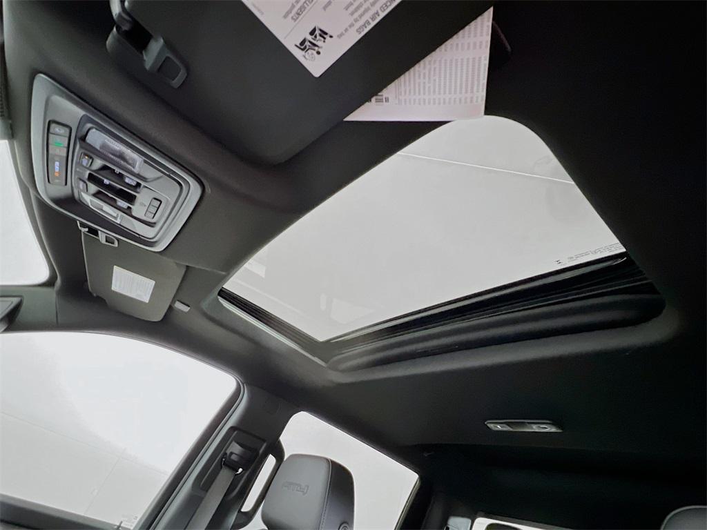 new 2025 GMC Sierra 3500 car, priced at $85,890