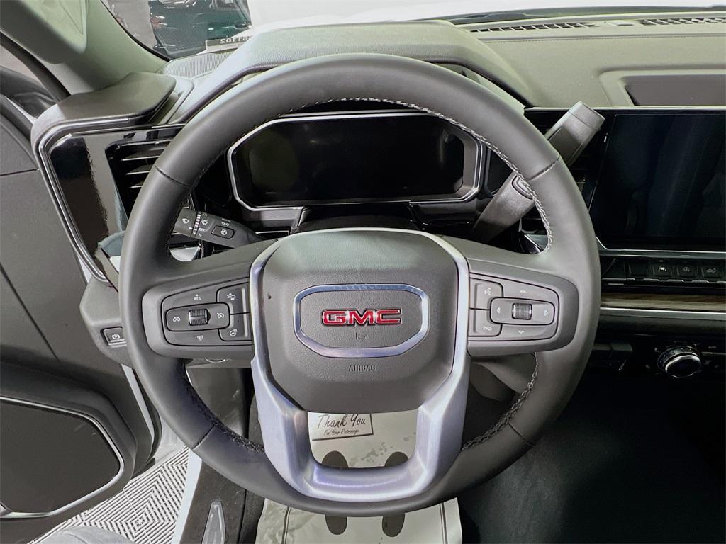 new 2026 GMC Sierra 1500 car, priced at $47,995