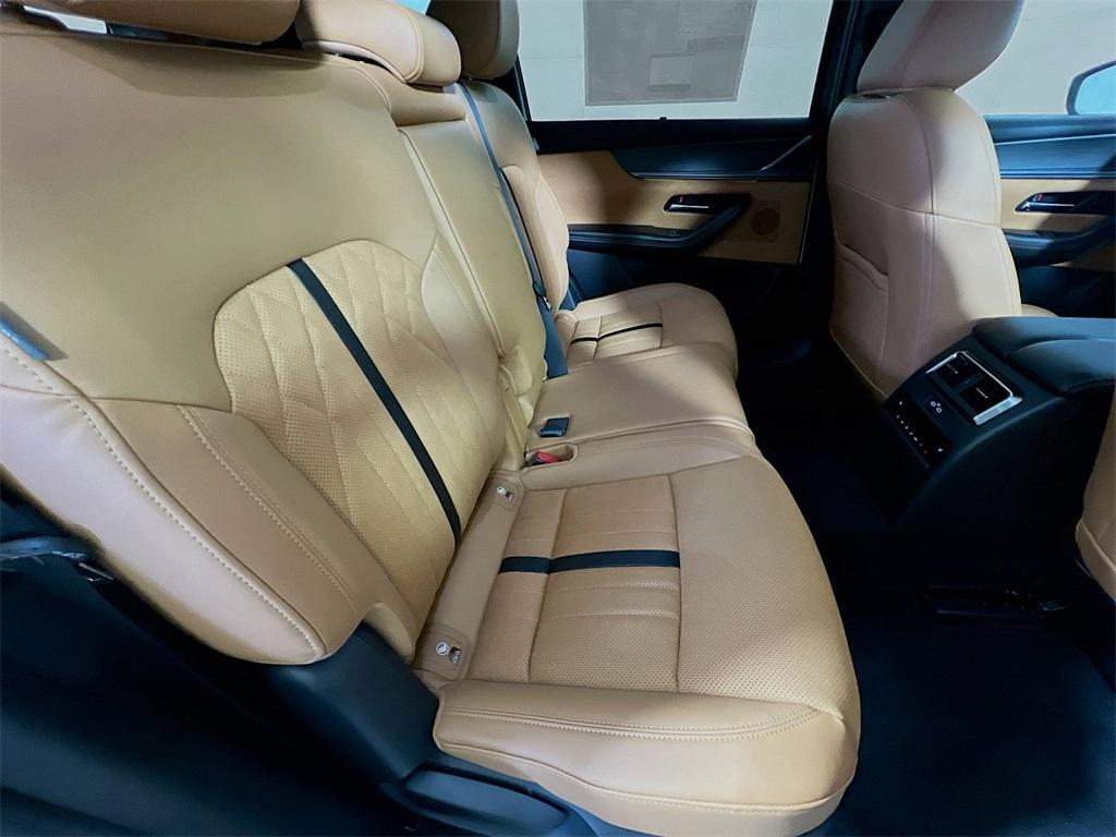 new 2025 Mazda CX-70 car, priced at $57,070