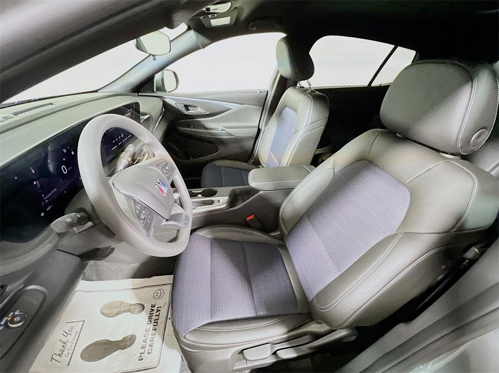 new 2025 Buick Envista car, priced at $25,040