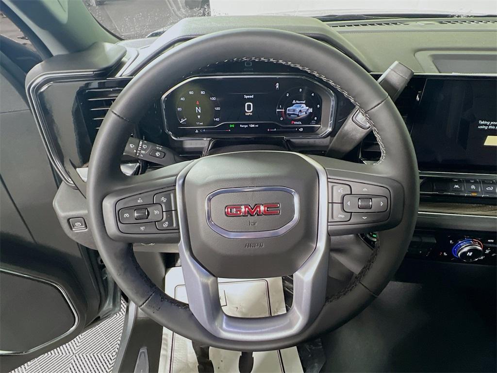 new 2025 GMC Sierra 1500 car, priced at $45,390