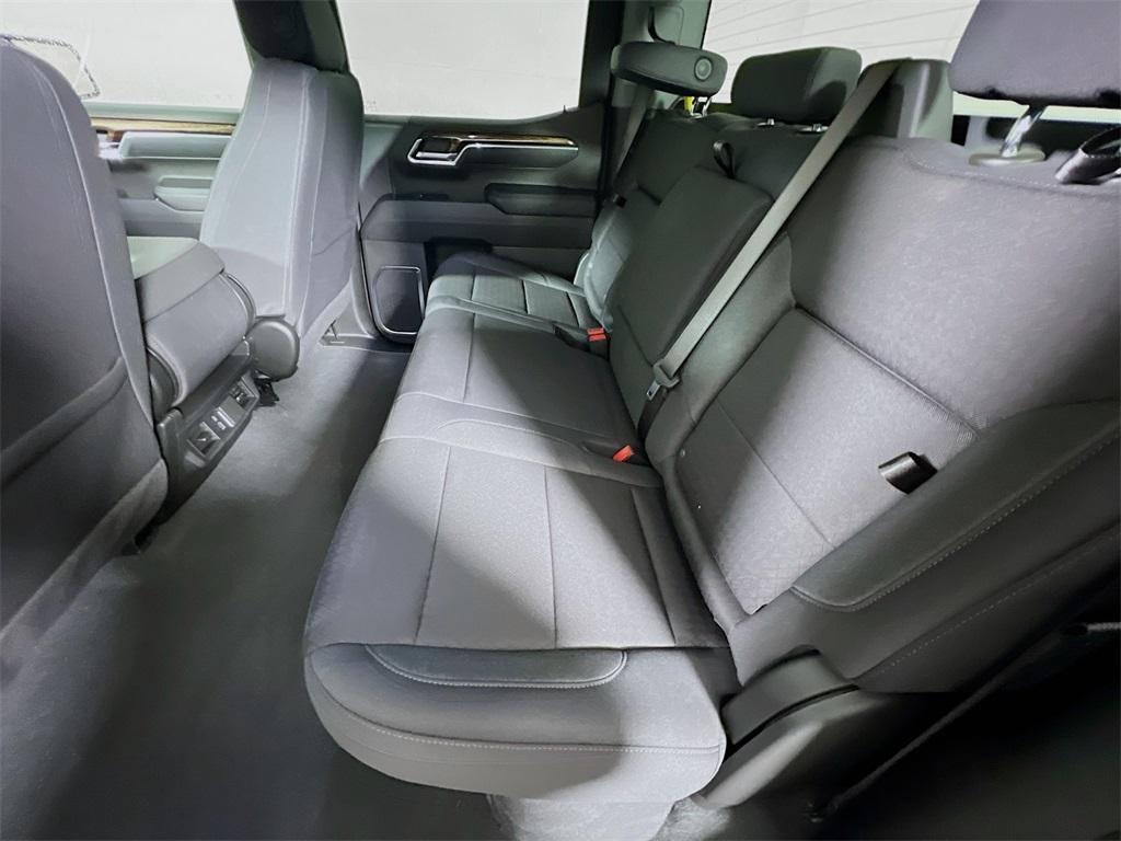 new 2025 GMC Sierra 1500 car, priced at $45,390