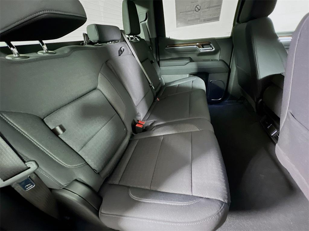 new 2025 GMC Sierra 1500 car, priced at $45,390