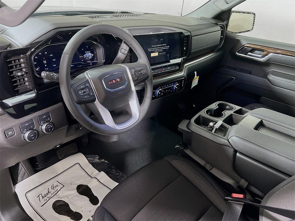 new 2025 GMC Sierra 1500 car, priced at $45,390