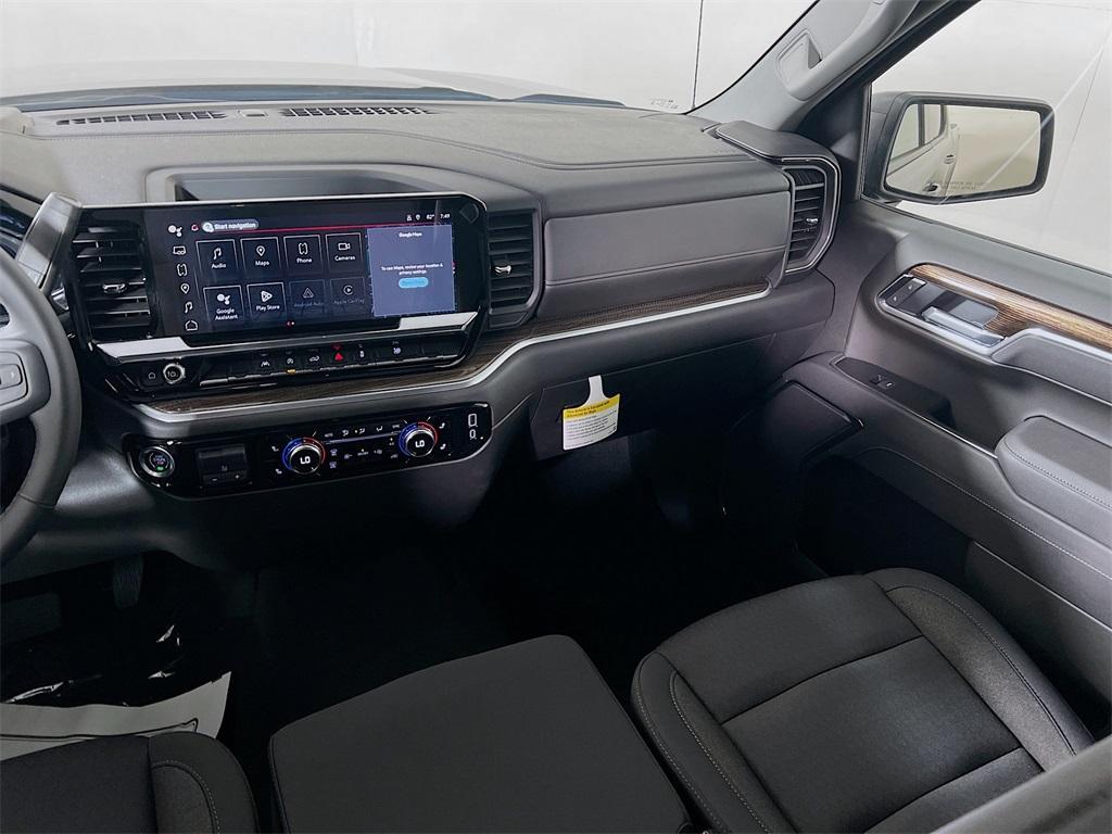 new 2025 GMC Sierra 1500 car, priced at $51,140