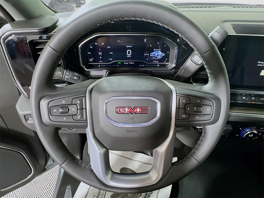 new 2025 GMC Sierra 1500 car, priced at $51,140