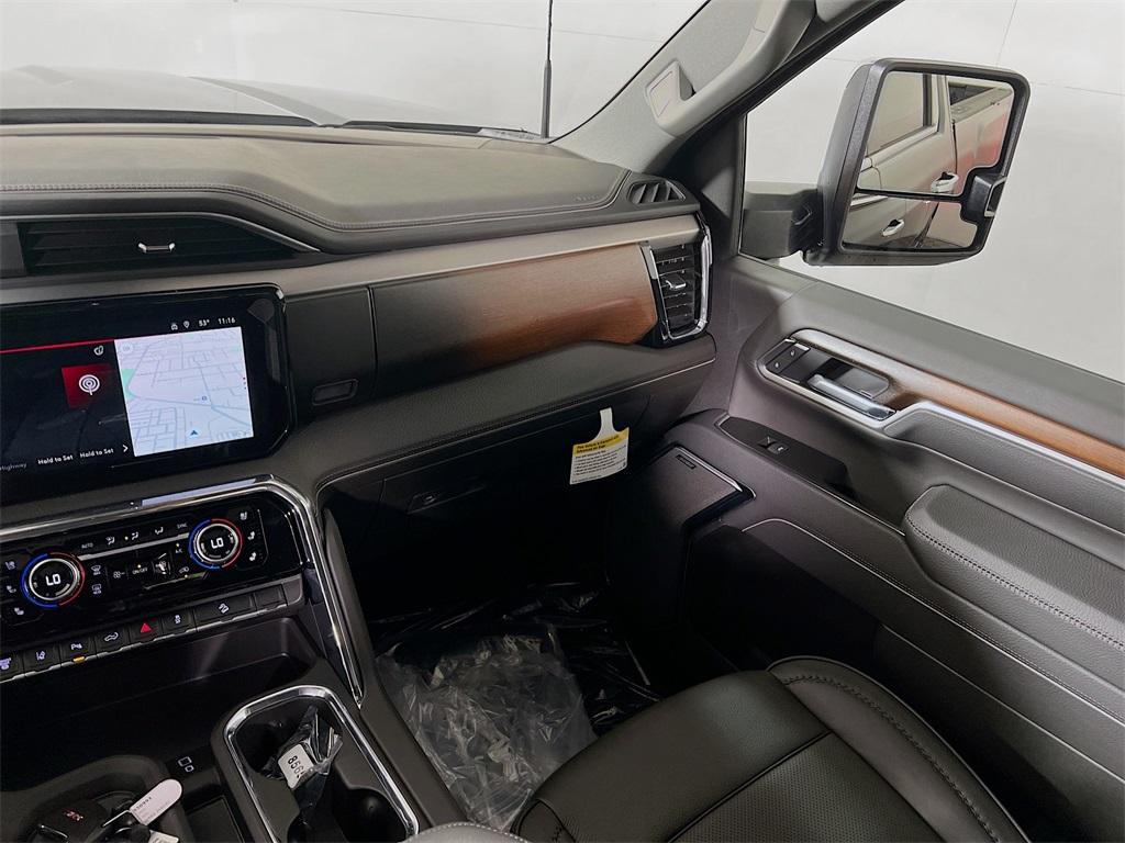 new 2025 GMC Sierra 3500 car, priced at $85,560