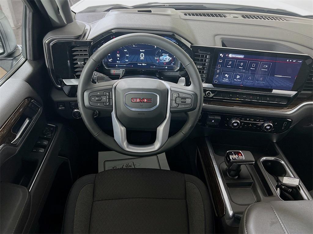 new 2025 GMC Sierra 1500 car, priced at $54,585