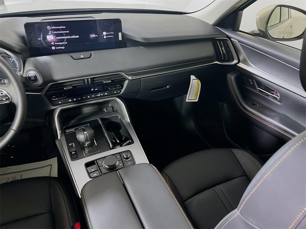 new 2025 Mazda CX-90 car, priced at $39,051