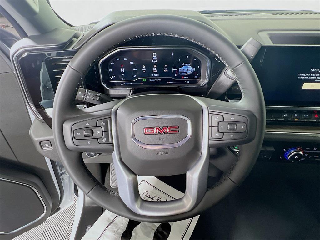 new 2025 GMC Sierra 1500 car, priced at $46,895