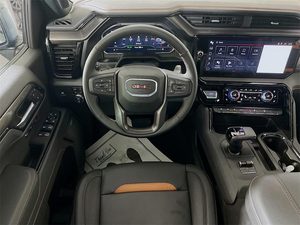 new 2025 GMC Sierra 1500 car, priced at $65,105