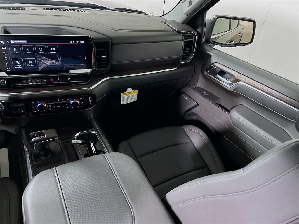 new 2025 GMC Sierra 1500 car, priced at $58,070