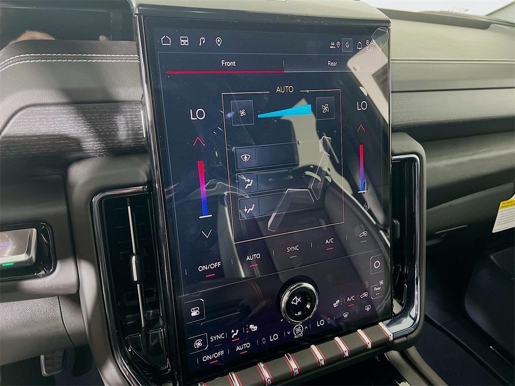 new 2025 GMC Yukon XL car, priced at $100,640