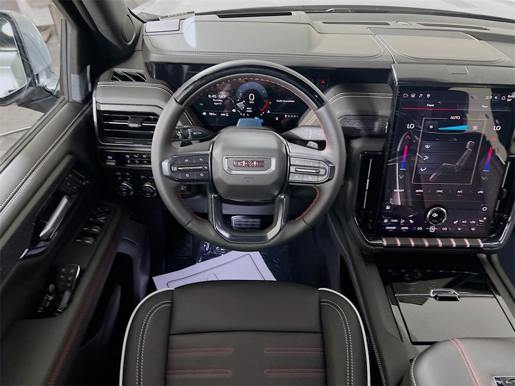 new 2025 GMC Yukon XL car, priced at $100,640