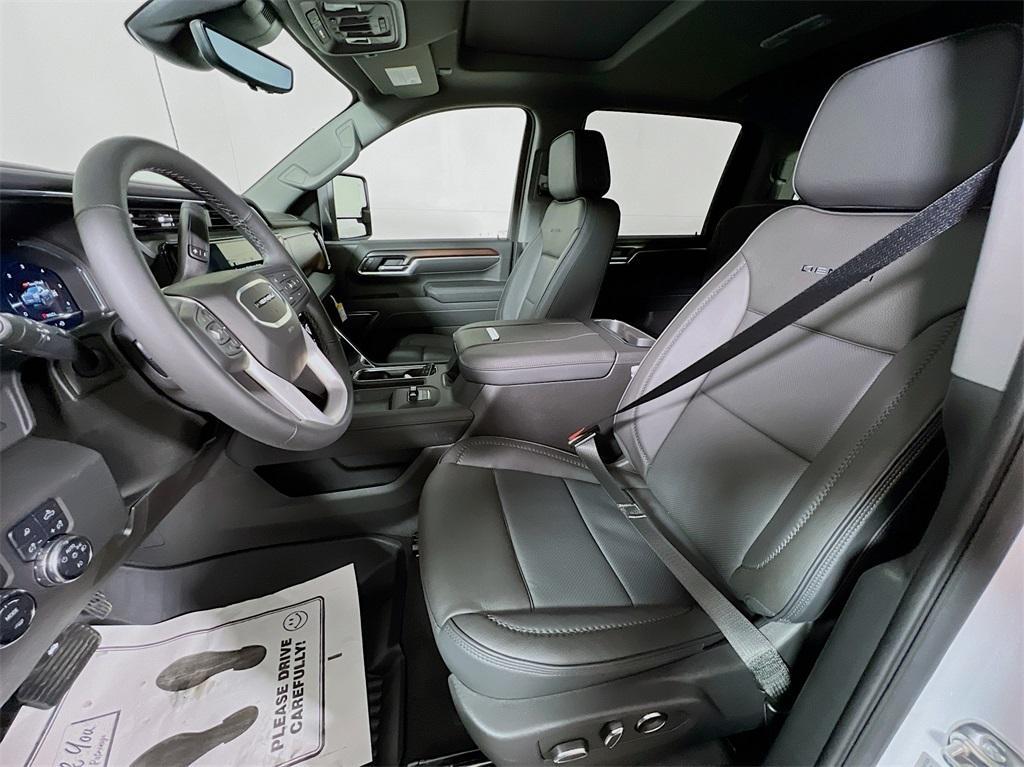 new 2025 GMC Sierra 3500 car, priced at $86,640