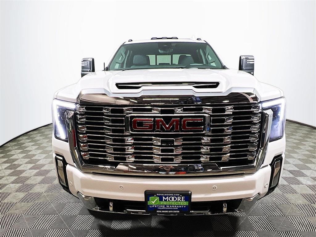 new 2025 GMC Sierra 3500 car, priced at $85,640
