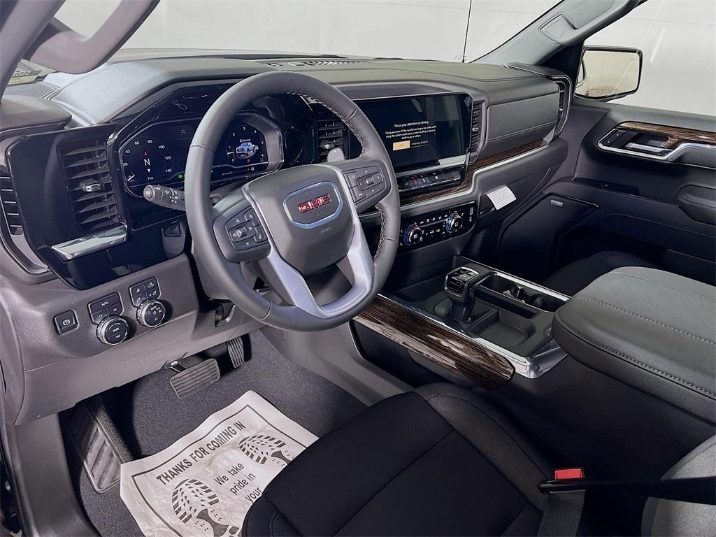 new 2025 GMC Sierra 1500 car, priced at $57,055