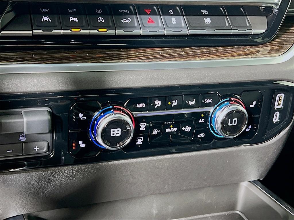 new 2025 GMC Sierra 1500 car, priced at $57,055