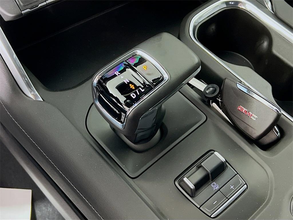 new 2025 GMC Sierra 1500 car, priced at $66,050