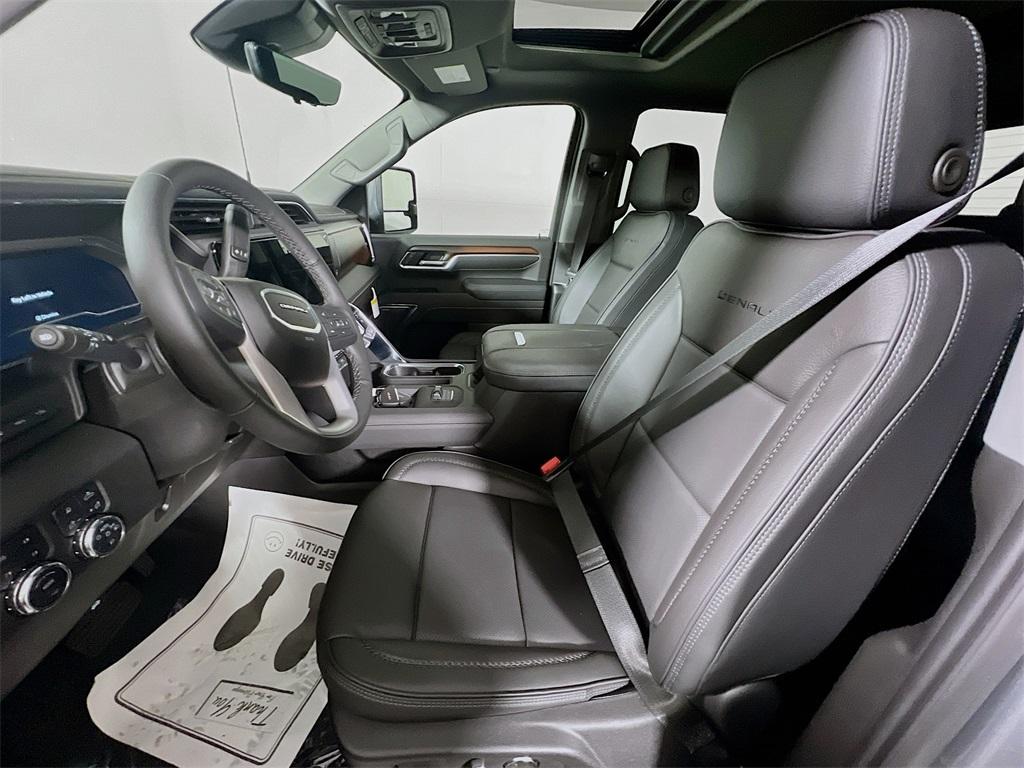 new 2025 GMC Sierra 3500 car, priced at $84,360