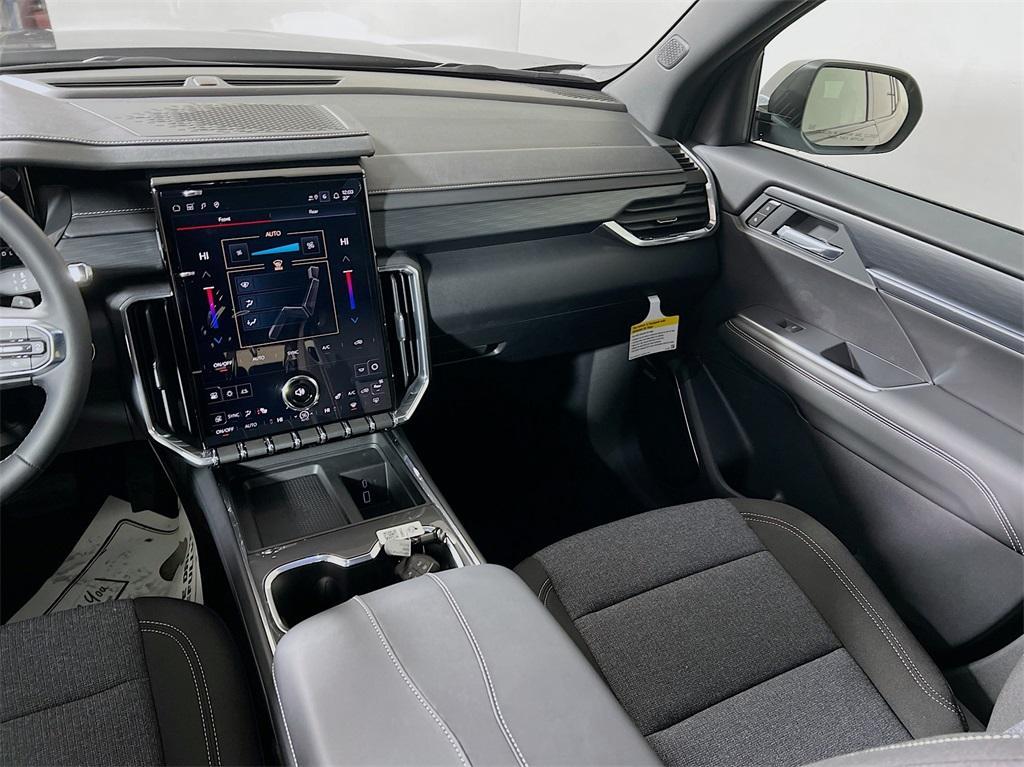 new 2025 GMC Acadia car, priced at $46,990
