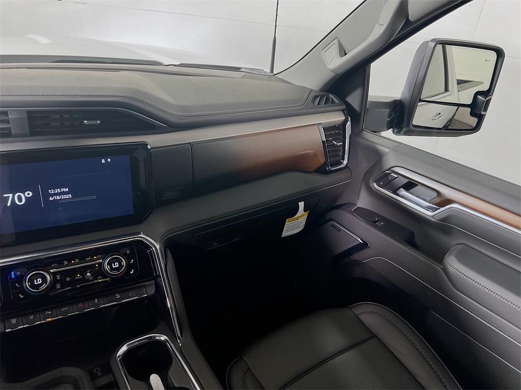new 2025 GMC Sierra 3500 car, priced at $83,065