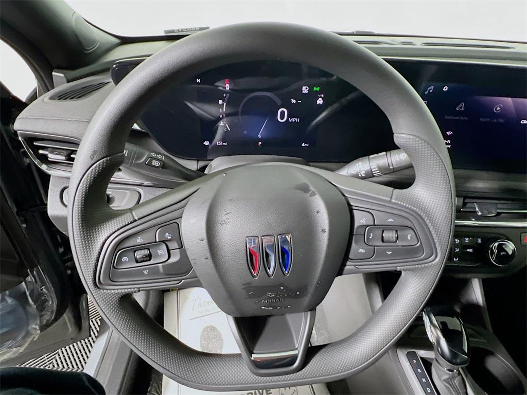 new 2025 Buick Envista car, priced at $25,135