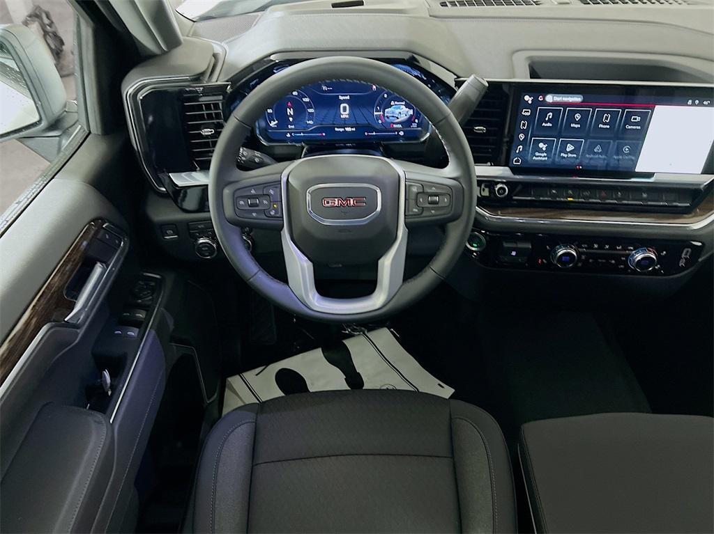 new 2025 GMC Sierra 1500 car, priced at $44,295