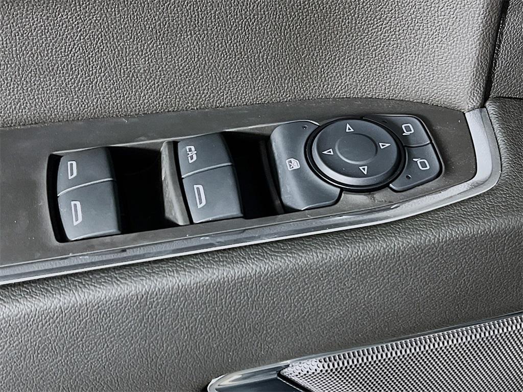 new 2025 GMC Sierra 1500 car, priced at $53,390