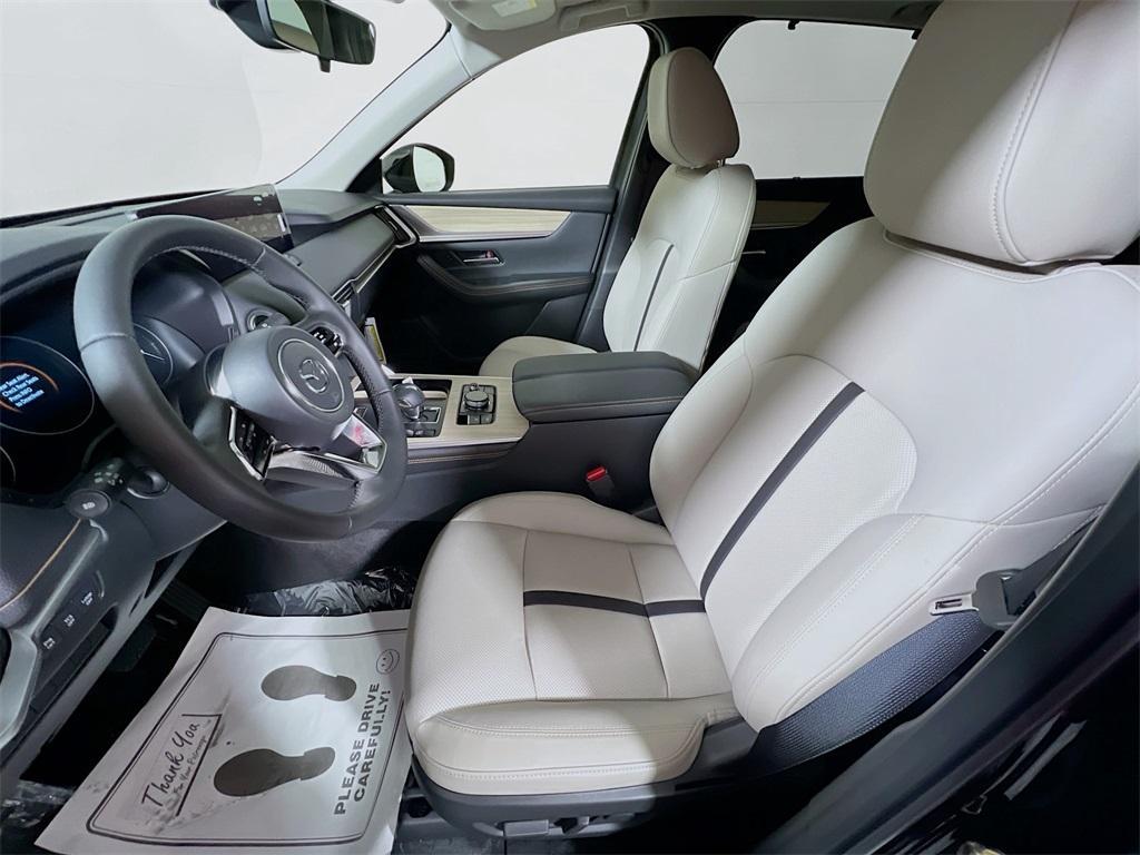 new 2025 Mazda CX-90 car, priced at $40,711