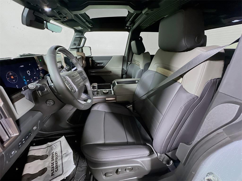 new 2025 GMC HUMMER EV Pickup car, priced at $85,820
