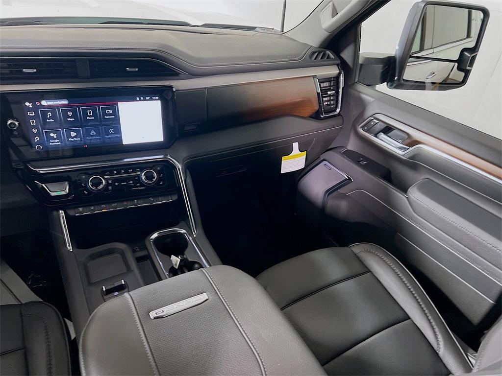 new 2025 GMC Sierra 3500 car, priced at $85,415