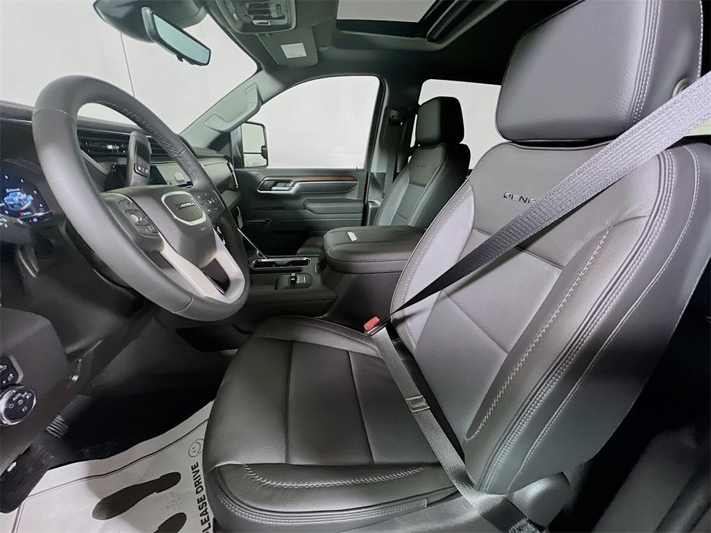 new 2025 GMC Sierra 3500 car, priced at $85,415