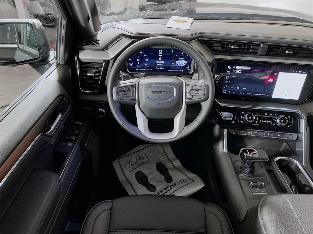 new 2025 GMC Sierra 1500 car, priced at $69,195