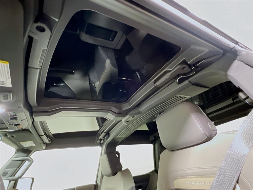 new 2025 GMC HUMMER EV Pickup car, priced at $85,470
