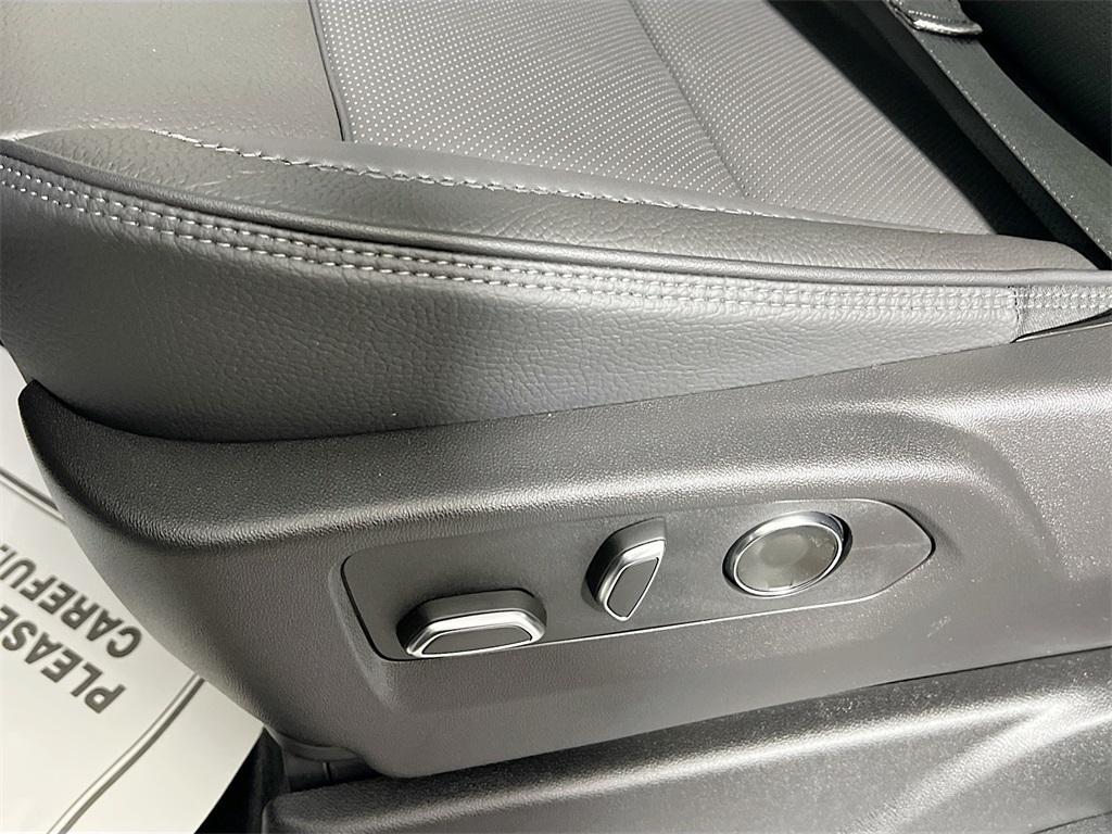 new 2025 GMC Yukon XL car, priced at $90,360