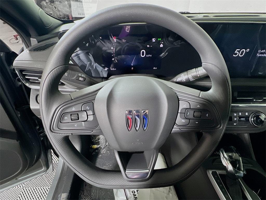 new 2025 Buick Envista car, priced at $25,135