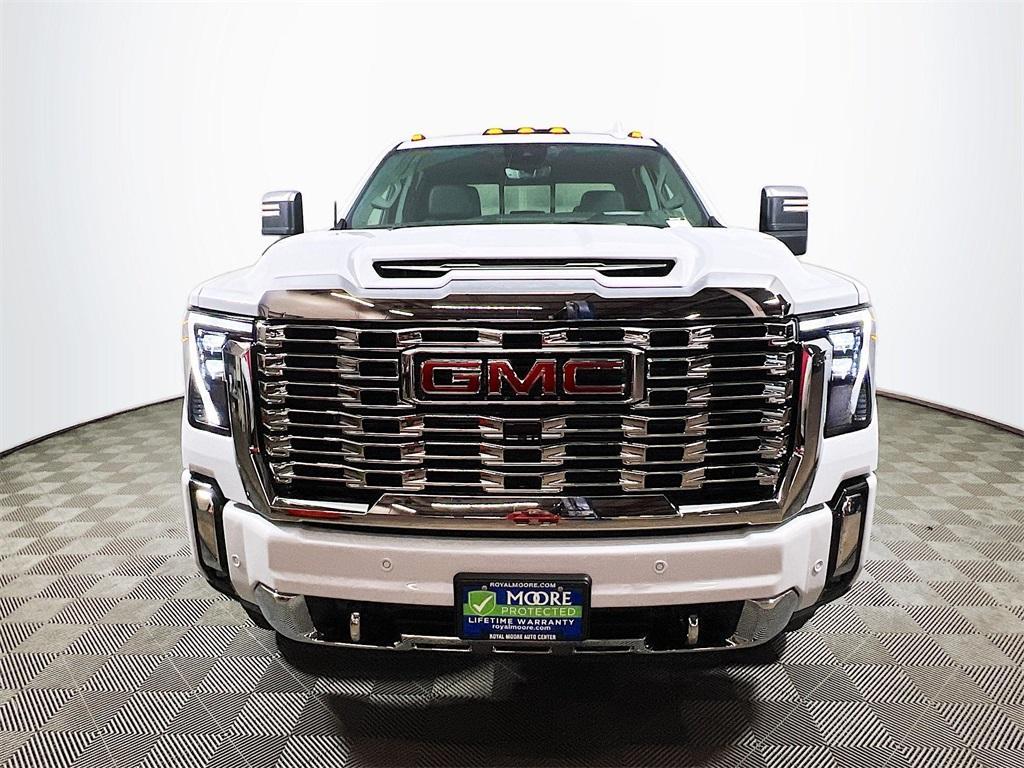 new 2026 GMC Sierra 3500 car, priced at $93,660