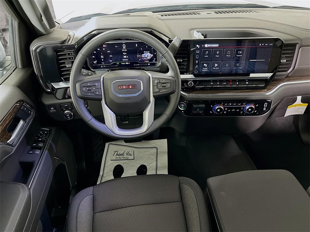 new 2025 GMC Sierra 1500 car, priced at $47,835