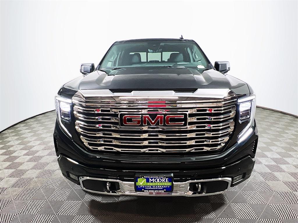 new 2025 GMC Sierra 1500 car, priced at $69,195