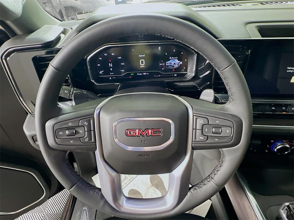 new 2025 GMC Sierra 1500 car, priced at $58,405