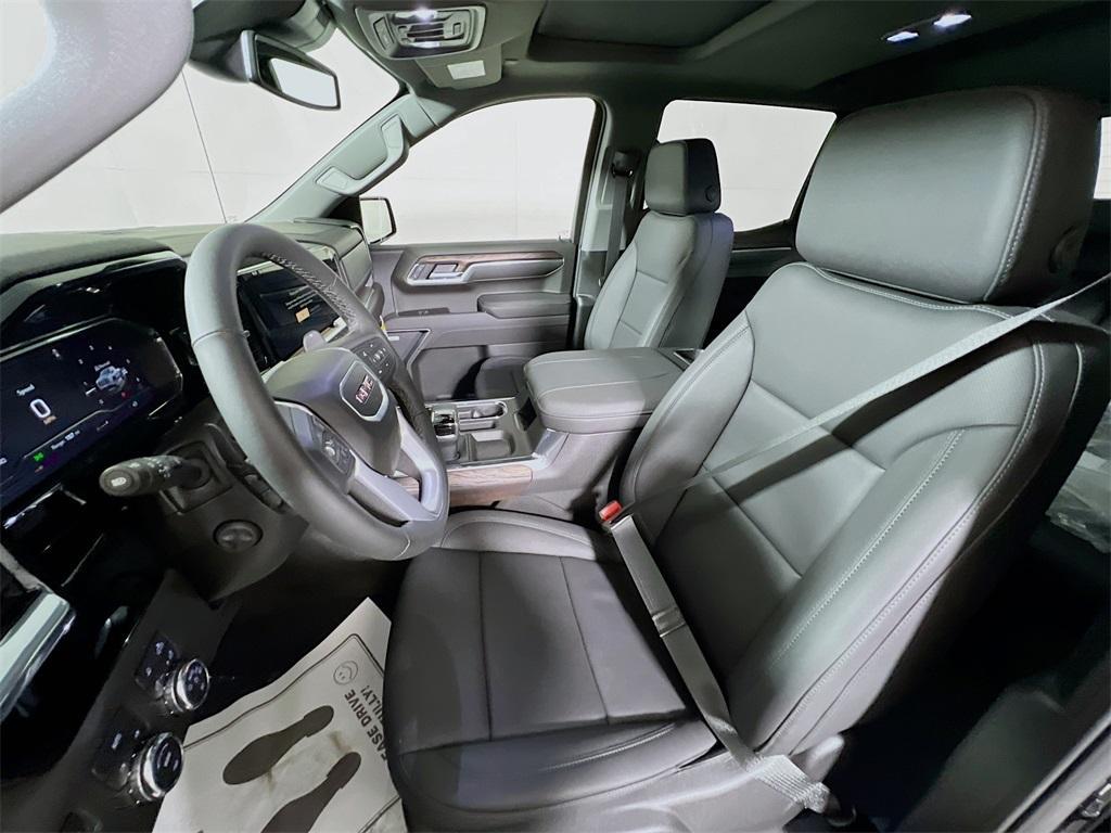 new 2025 GMC Sierra 1500 car, priced at $58,405